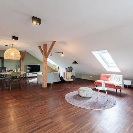 110qm Countryside Loft Apartamento Neufahrn in Niederbayern