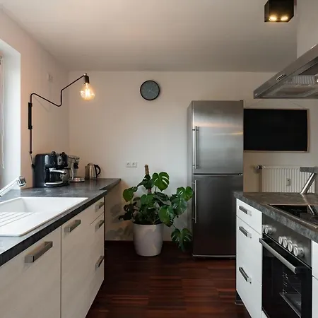 110qm Countryside Loft Apartamento